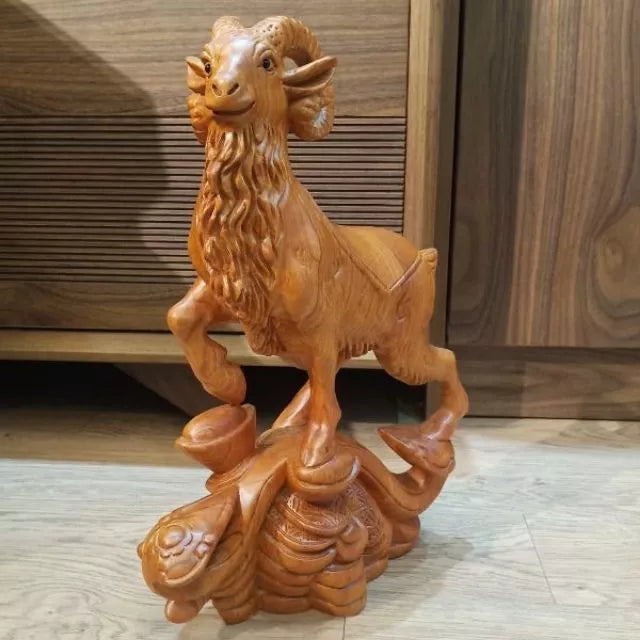 Tượng Con Dê Gỗ Hương