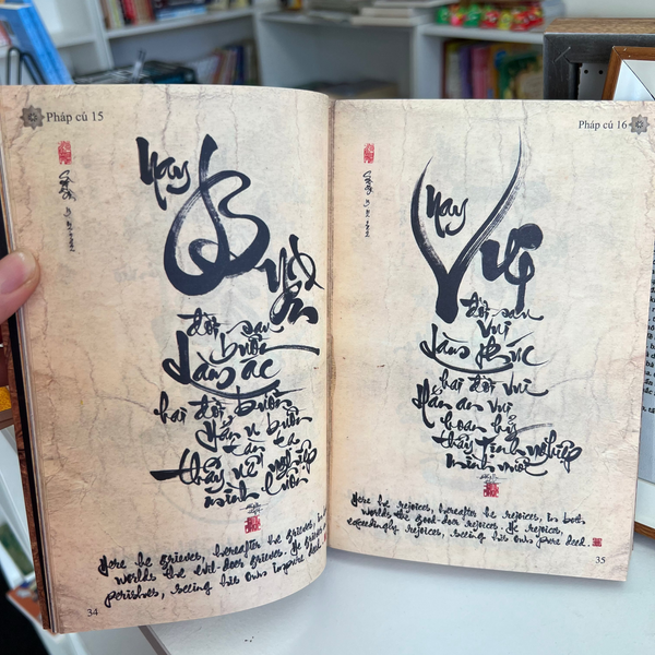 [Song Ngữ Anh - Việt] Kinh Pháp Cú Thư Pháp