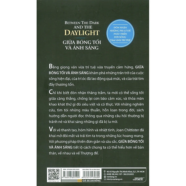 Giữa Bóng Tối Và Ánh Sáng