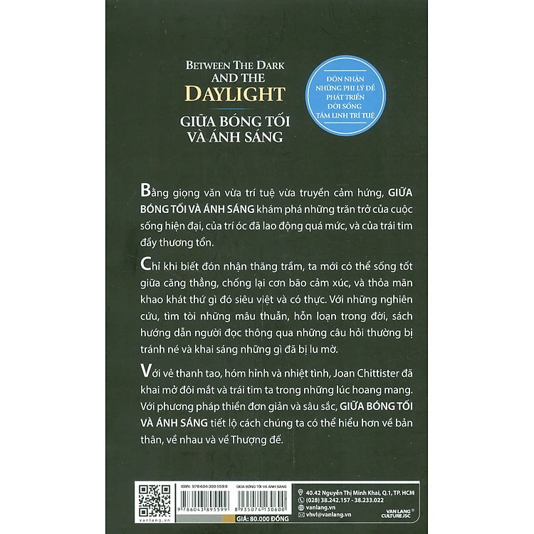 Giữa Bóng Tối Và Ánh Sáng
