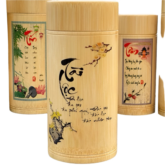 Hộp đựng chè bằng tre, họa tiết thư pháp