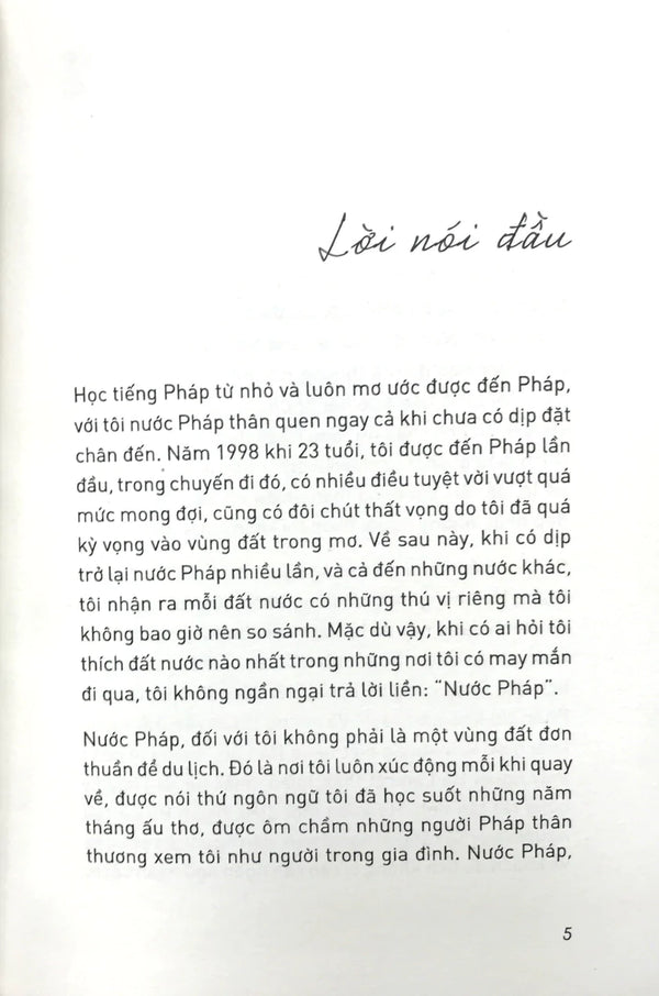 Búp Bê Nhỏ Xíu Và Chàng Khổng Lồ